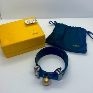FENDI- bracelet
